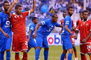 الهلال يسعى للحفاظ على صدارة الدوري السعودي عندما يواجه الوحدة غداً