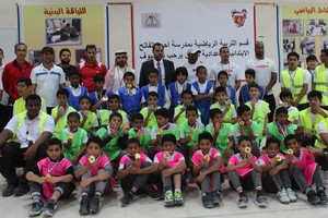 بالصور... مدرسة أحمد الفاتح تنظم مهرجان ألعاب القوى الثاني في حب الوطن