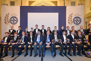 عبدالله بن عيسى يتوج أبطال العالم في الكارتنغ بالنمسا