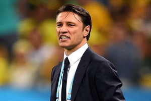 إنتراخت فرانكفورت يمدد عقد مدربه الكرواتي كوفاتش للعام 2019