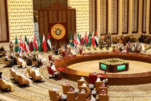 العاهل مترئساً «قمة الخليج» مع تيريزا ماي: مسيرة العمل بين الخليج وبريطانيا ستشهد نقلة نوعية