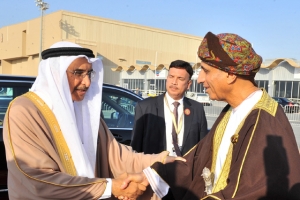 نائب رئيس الوزراء العماني يغادر البلاد