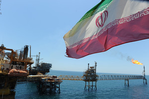 مصدر: إيران تخفض أسعار الخام المبيع لآسيا في يناير