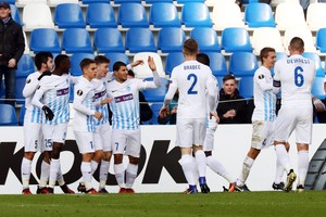 جينك البلجيكي يحسم صدارة المجموعة السادسة في الدوري الأوروبي بتغلبه على ساسولو