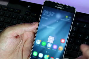 'سامسونغ' تُغيّر اسم واجهات 'TouchWiz' إلى 'Samsung Experience'