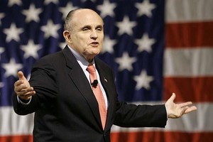 رئيس بلدية نيويورك السابق رودي جولياني لن يكون وزيرا في إدارة ترامب