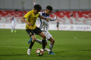 الأهلي يكسب قمة العاصمة بدورينا وتعادل الحالة والبحرين