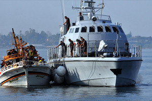 مصرع 6 مهاجرين وانقاذ 1164 في المتوسط