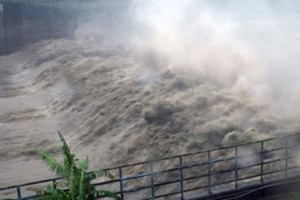 الإعصار فارداه يقترب من الساحل الجنوبي الشرقي للهند