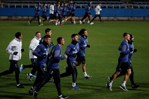 بالفيديو... ريال مدريد يصل طوكيو للمشاركة في كاس العالم للأندية