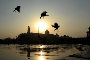 إغلاق المدارس ووضع البحرية في حالة تأهب مع اقتراب إعصار من جنوب الهند