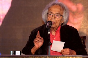 انطلاق مهرجان أثير للشعر العربي في سلطنة عمان بمشاركة أدونيس