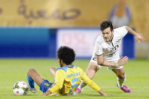 بالفيديو... الغرافة يهزم الجيش ويقلص الفارق عنه في الدوري القطري