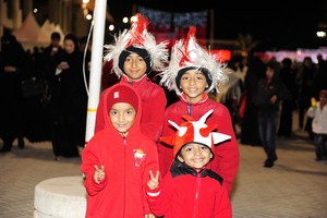 حضور جماهيري كبير في ثالث أيام مهرجان العيد الوطني... وغداً الحفل الختامي لعبدالله الرويشد بحلبة البحرين