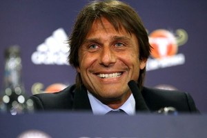 مدرب تشلسي قلق من ازدياد سطوة الصين في فترة الانتقالات