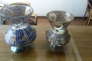 بالصور... مصر تسترد مشكاتين أثريتين من الإمارات