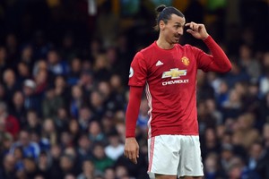 إبراهيموفيتش يرفض عرض صيني خيالي للمرة الثانية بـ120 مليون جنيه إستيرليني