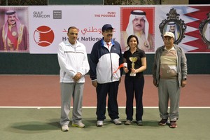 فوز البحرينية ندى حماد ببطولة العيد الوطني للتنس