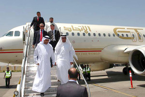 الاتحاد للطيران الاماراتية تخفض عدد موظفيها ضمن عملية اعادة هيكلة