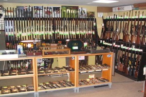 الاتحاد الأوروبي يقر قواعد جديدة للأسلحة بعد هجمات لمتشددين