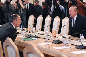 شاهد فيديو جديد يظهر اللحظات التي سبقت اغتيال السفير الروسي بتركيا