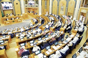 «الشورى السعودي» يناقش ضريبة 6 في المئة على تحويلات الأجانب