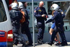 النمسا تعتقل مغربيا للاشتباه بتخطيطه لهجوم في سالزبورج