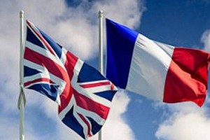  بريطانيا وفرنسا تسعيان لفرض حظر دولي على بيع طائرات هليكوبتر لسورية