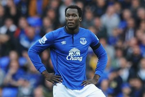 لوكاكو يقترب من تمديد تعاقده مع ايفرتون