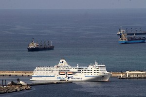 الجزائر تعلن إحباط محاولة لـ 'إغراق الأسواق' بسائل تحنيط الجثث