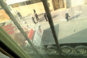 ﻿مصادماتٌ في الدراز بعد تواجد أمني قبالة منزل قاسم... و«الداخلية»: نفذنا أوامر قبض على مطلوبين