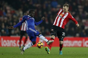 سندرلاند يفتقد جهود كيرشوف المصاب أمام يونايتد