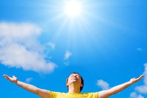 دراسة: أشعة الشمس تساعدك على التخلص من الأمراض