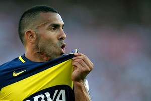 تيفيز يقترب من الانتقال للدوري الصيني مقابل مبلغ كبير