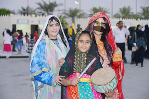 بالصور... المحافظة الجنوبية تفتتح فعاليات الأسبوع الأول من 'سوق البسطة 5'