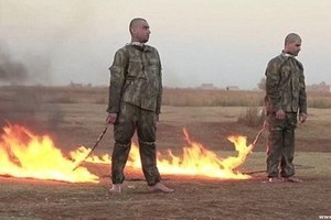 تركيا تعلن انه لا يوجد تأكيد لصحة شريط فيديو يظهر حرق جنديين