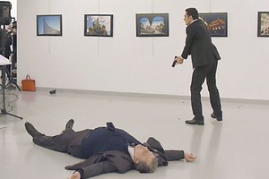 تركيا تفرض حظراً إعلامياً على التحقيق في اغتيال السفير الروسي