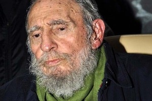 كوبا تمرر قانوناً يحظر اطلاق اسم فيدل كاسترو على أي مكان عام