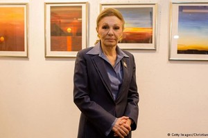 إلغاء معرض في برلين لمجموعة فنية لزوجة شاه لإيران 