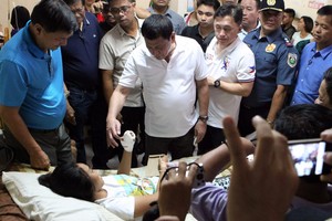 39 جريحاً في تفجيرين في الفلبين