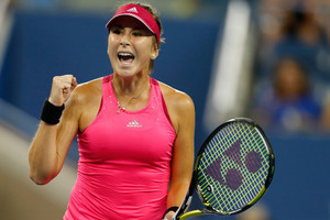 بنسيتش تتطلع إلى التعلم من تجربتها مع الأيقونة فيدرر في كأس هوبمان