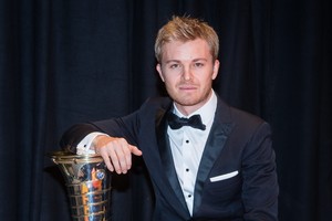 2016 عام الميلاد والرحيل للسائق الألماني نيكو روزبرغ