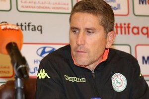 مدرب الاتفاق السعودي يثني على اداء وجدية لاعبيه
