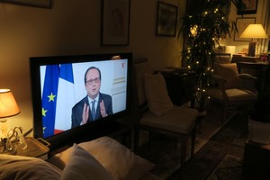 هولاند لترامب: 'لن نسمح بإعادة النظر' في اتفاق المناخ