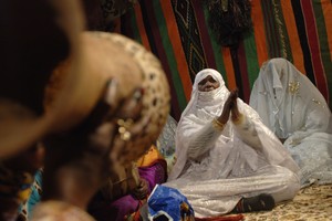 حفلات الزفاف الجماعي ملاذ الجزائريين في مواجهة التكاليف الباهظة للزواج 