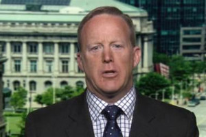 مساعد لترامب يقول إن العقوبات على روسيا ربما تكون غير متناسبة