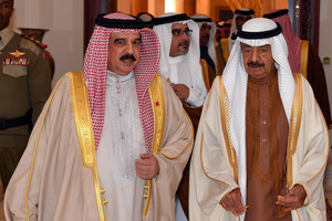 العاهل يستقبل رئيس الوزراء ويشيد بدوره وإسهاماته في تعزيز نهضة البحرين الحديثة