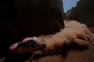 آمال العطية تتبدد في رالي دكار بعد مرحلة مثيرة