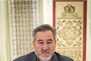 ﻿الخطاط قوانج... الصيني الذي طلب العلم في بلاد العرب