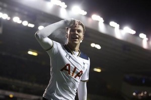 بالفيديو... توتنهام يعرقل قطار تشيلسي ويشعل البريمييرليج